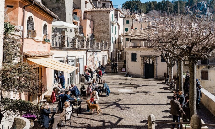 A method that designs a city for its place.